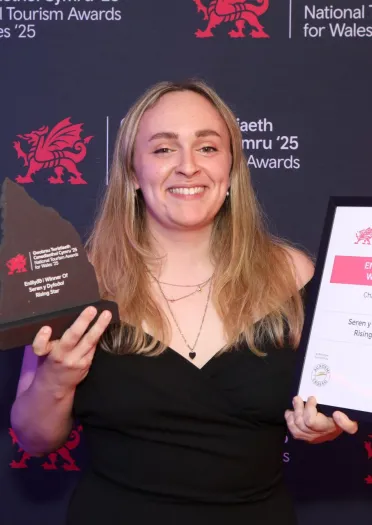 Image of Charlie Dix, Lan y Mor, winner of the Rising Star award.