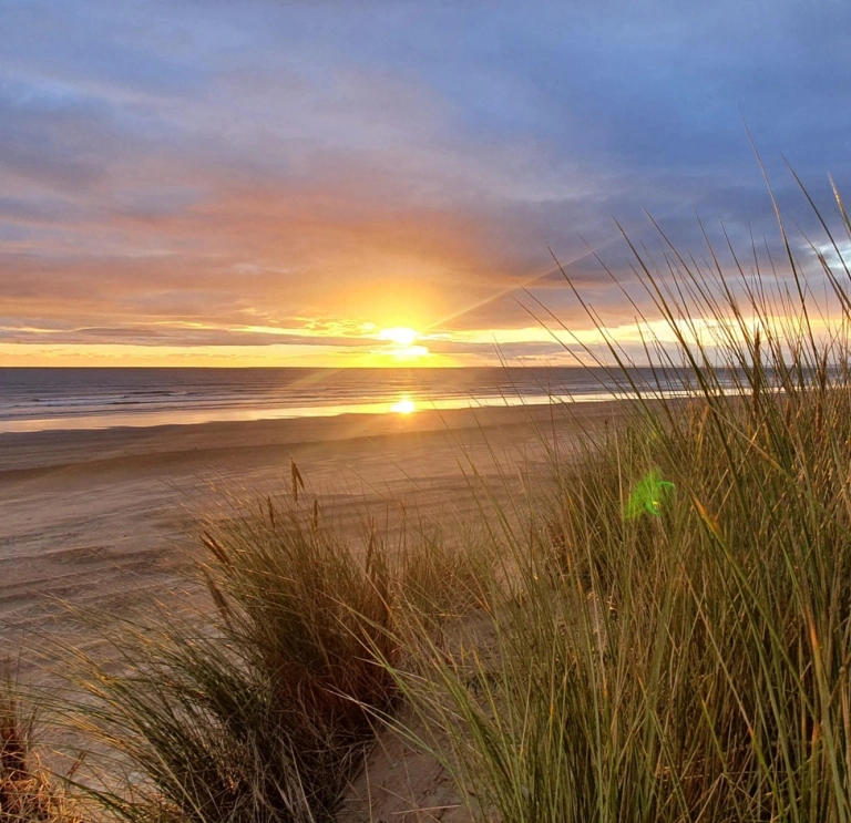 Sunrise from the beach at Ynys Enlli